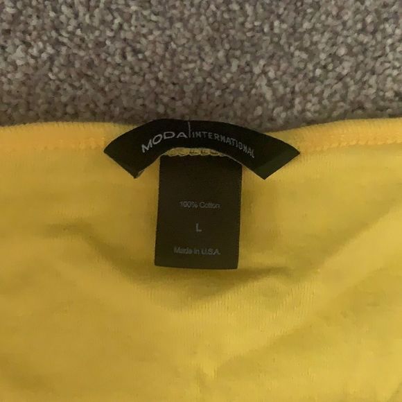 Moda International Tank Top - Picture 2 of 2